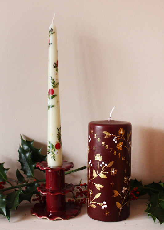 Golden garland pillar advent candle