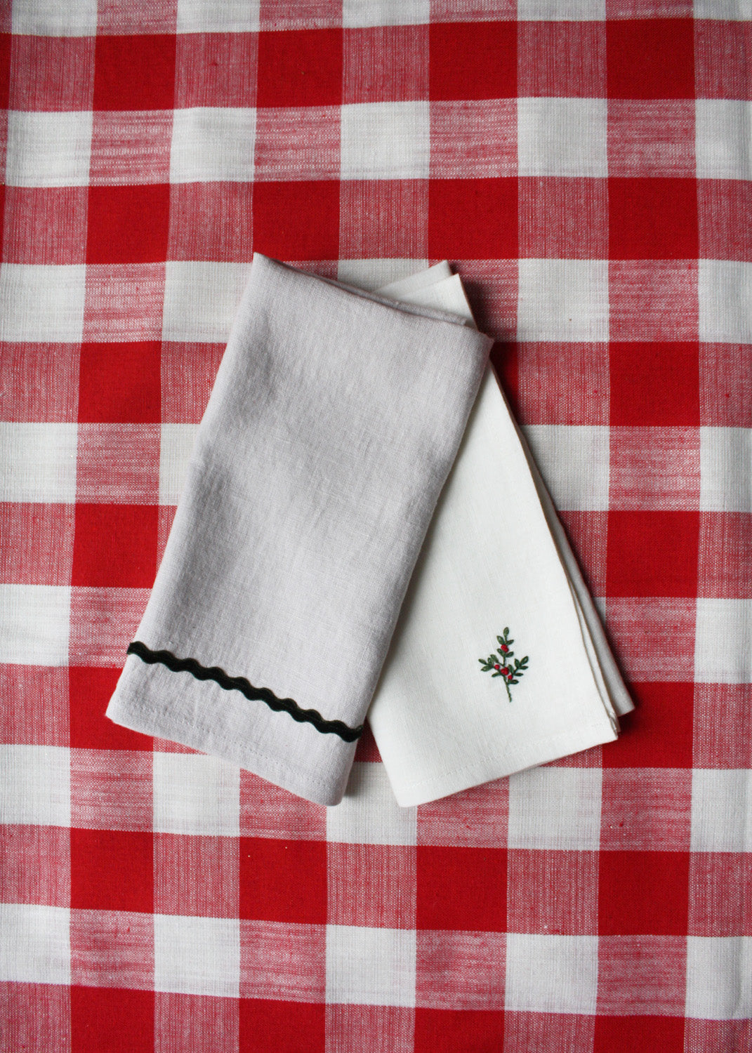 Festive posy linen napkin set of 2